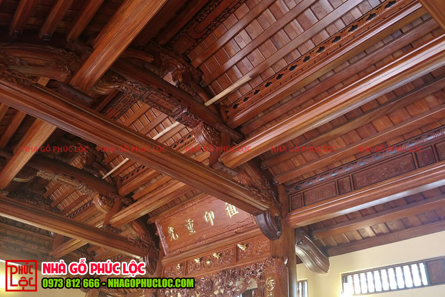 Câu đầu của nhà gỗ 3 gian tại Quảng Ninh 